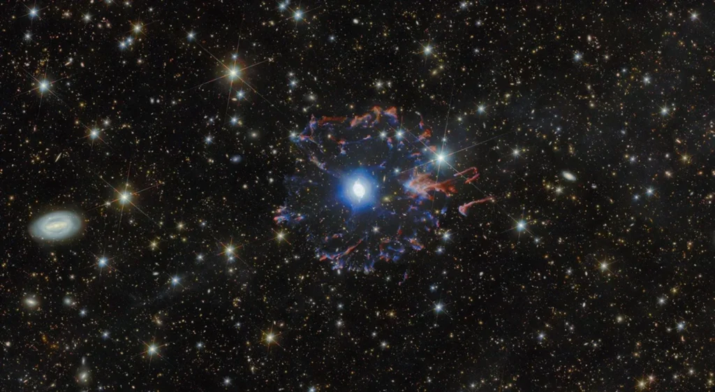 Hubble and Euclid Capture Stunning New View of the Cat’s Eye Nebula
