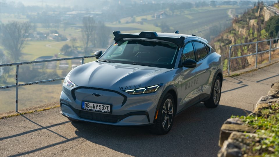 Qualcomm and Wayve Join Forces to Build Next-Gen AI Driving Platform for Future Cars