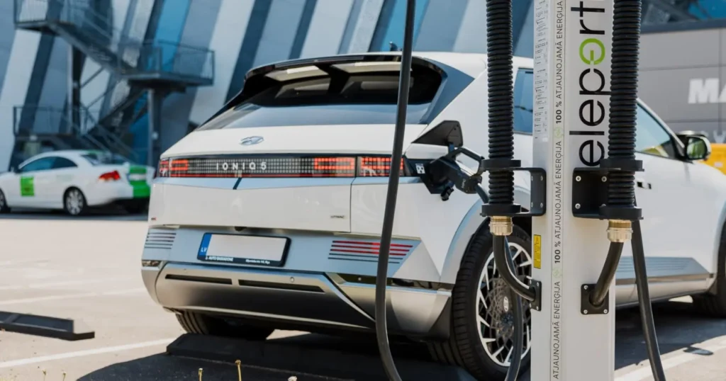 Why Wars Push Fuel Prices Higher And Why EVs Are Suddenly Looking Smarter
