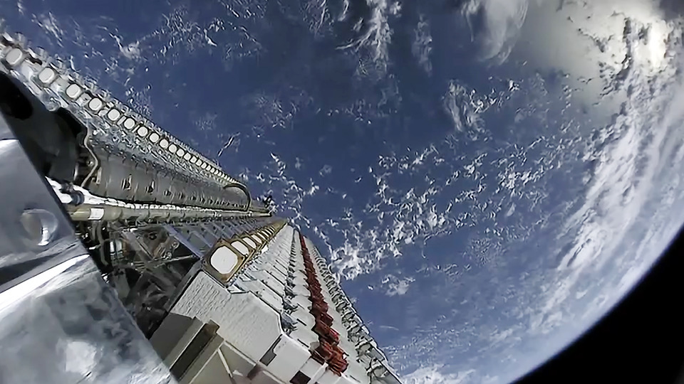 SpaceX Pushes Starlink Closer to 10,500 Satellites With Latest Falcon 9 Launch